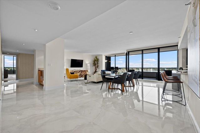 100 Lakeshore Drive 1154, North Palm Beach, FL 33408