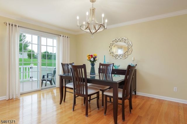 6 Harvey Ct, Clark Twp., NJ 07066