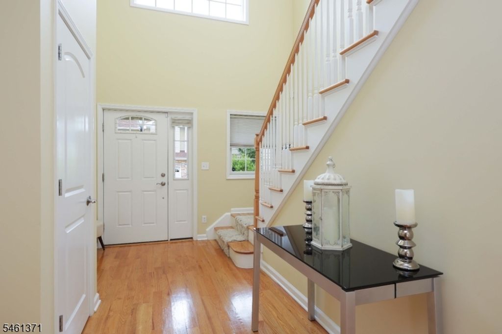 6 Harvey Ct, Clark Twp., NJ 07066 — photo 5