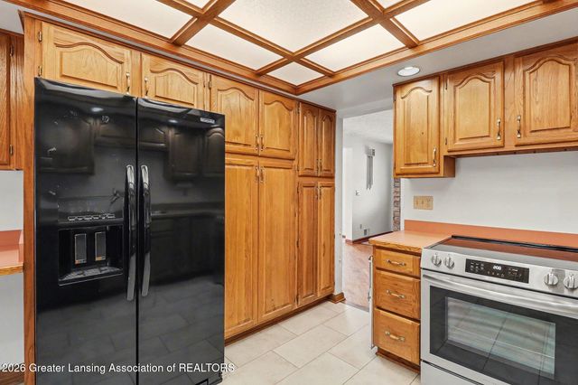 4151 Meadowdale Drive, Williamston, MI 48895