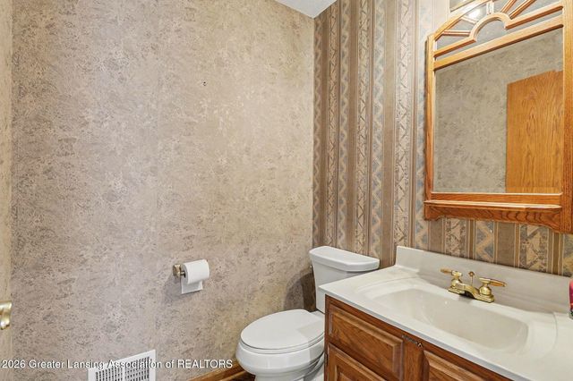 4151 Meadowdale Drive, Williamston, MI 48895