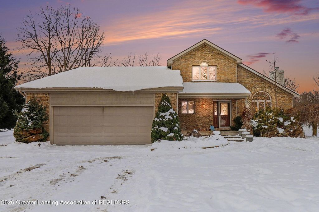 4151 Meadowdale Drive, Williamston, MI 48895