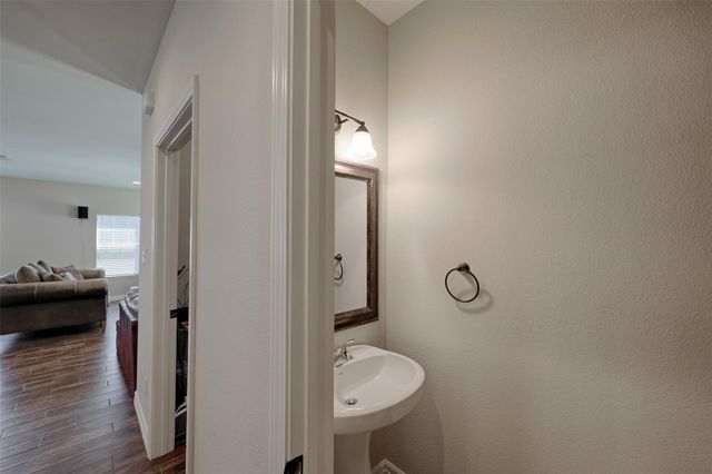 1122 Detroit Street, College Station, TX 77840