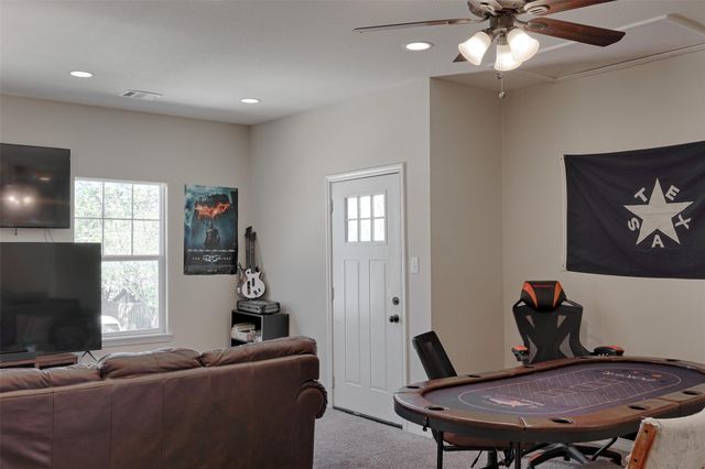 1122 Detroit Street, College Station, TX 77840