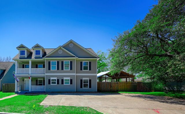 1122 Detroit Street, College Station, TX 77840