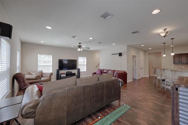 1122 Detroit Street, College Station, TX 77840