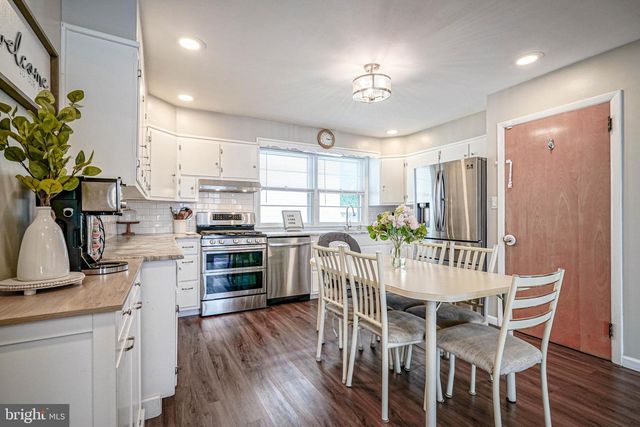 21 N GRAND ST, Hammonton, NJ 08037
