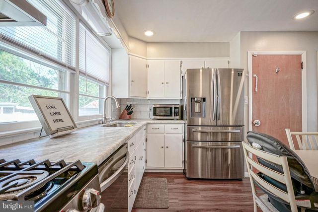21 N GRAND ST, Hammonton, NJ 08037