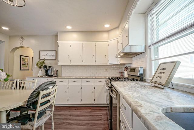 21 N GRAND ST, Hammonton, NJ 08037