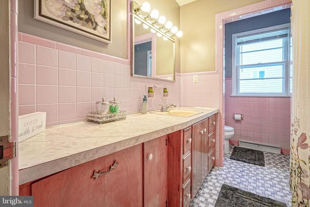 21 N GRAND ST, Hammonton, NJ 08037