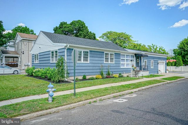21 N GRAND ST, Hammonton, NJ 08037