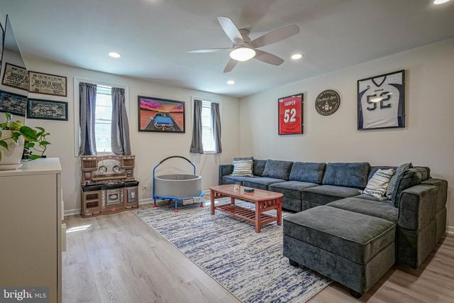 21 N GRAND ST, Hammonton, NJ 08037