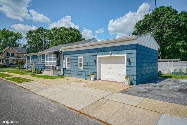 21 N GRAND ST, Hammonton, NJ 08037