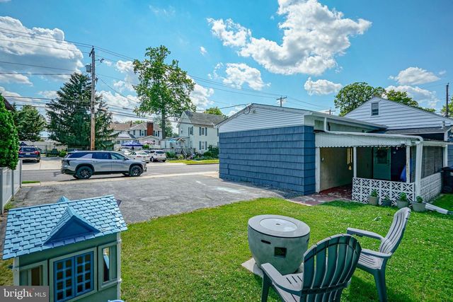 21 N GRAND ST, Hammonton, NJ 08037