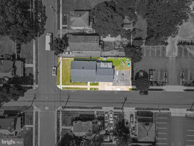 21 N GRAND ST, Hammonton, NJ 08037