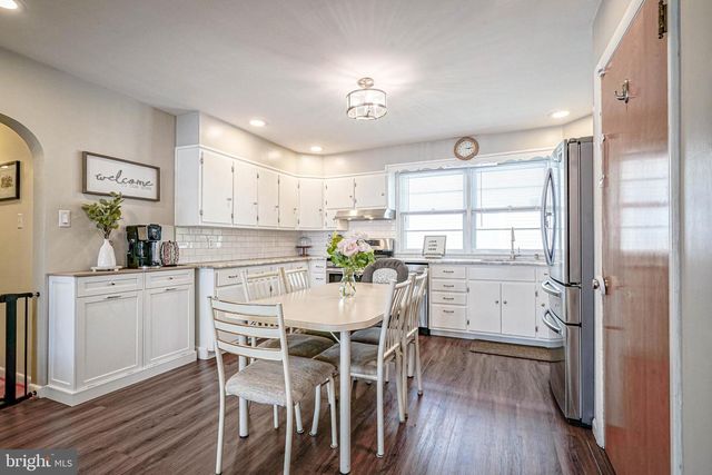 21 N GRAND ST, Hammonton, NJ 08037