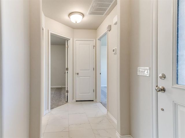 479 Grand Sycamore Drive, Washington, OK 73093