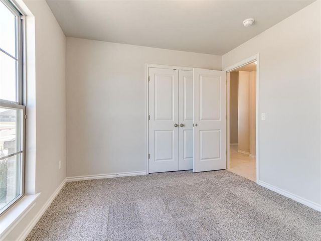 479 Grand Sycamore Drive, Washington, OK 73093