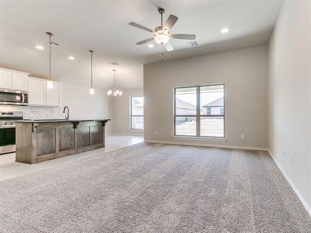 479 Grand Sycamore Drive, Washington, OK 73093