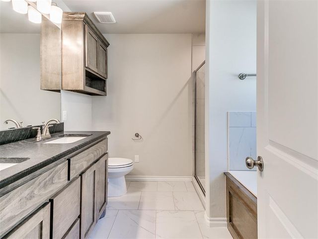 479 Grand Sycamore Drive, Washington, OK 73093