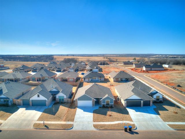 479 Grand Sycamore Drive, Washington, OK 73093