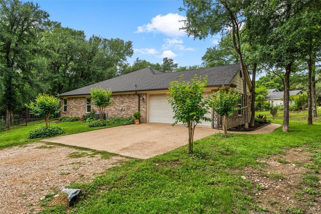 6200 Avon Drive, Waco, TX 76708