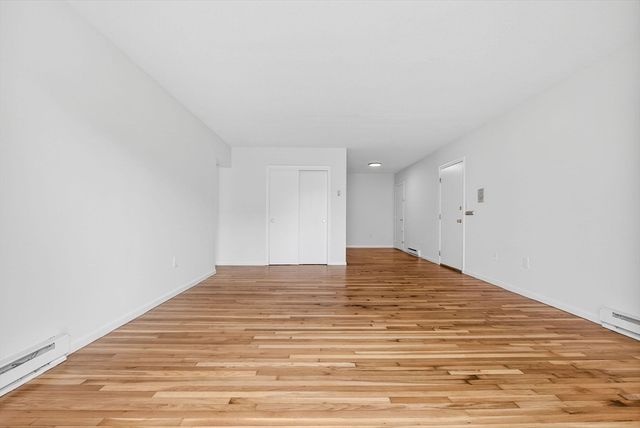 8 Kittredge St 10, Boston, MA 02131