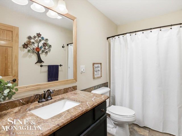 6065 Lapeer Road, Kimball, MI 48074