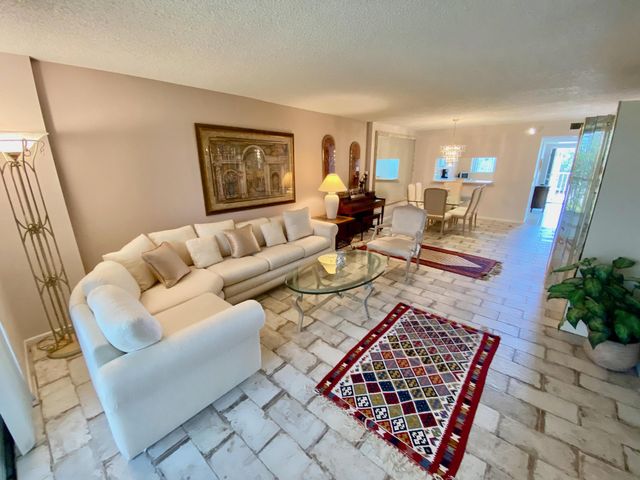 4735 Lucerne Lakes Boulevard E 410, Lake Worth, FL 33467