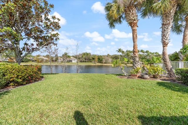 8255 Quito Place, Wellington, FL 33414