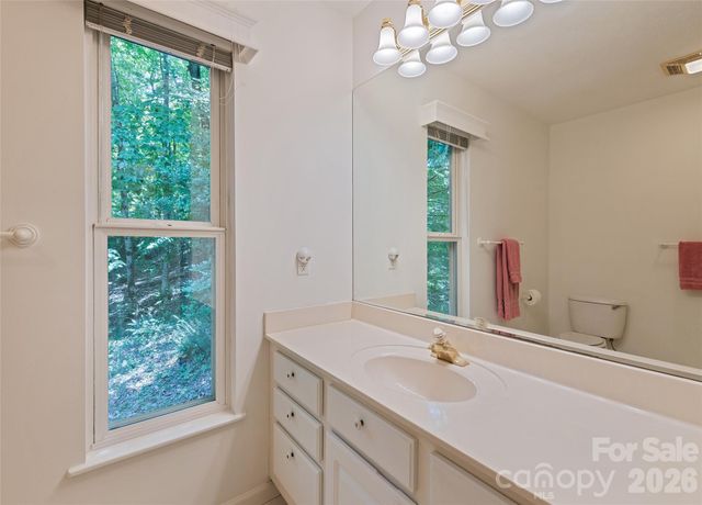21 Winterview Trail, Hendersonville, NC 28739