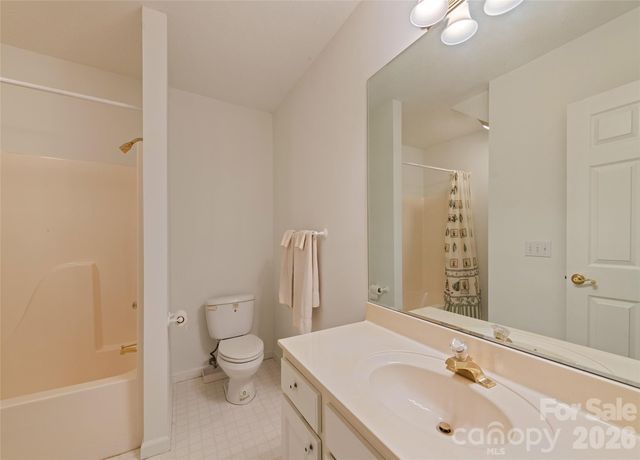 21 Winterview Trail, Hendersonville, NC 28739