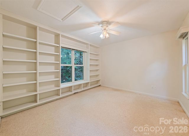 21 Winterview Trail, Hendersonville, NC 28739
