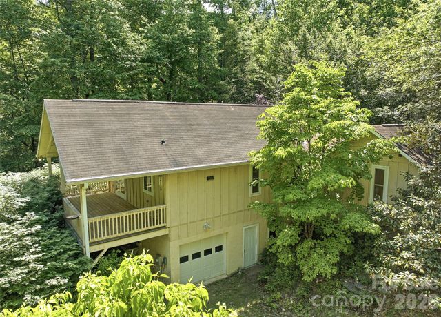 21 Winterview Trail, Hendersonville, NC 28739