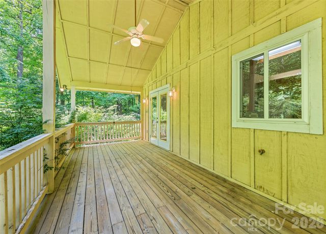 21 Winterview Trail, Hendersonville, NC 28739