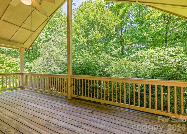 21 Winterview Trail, Hendersonville, NC 28739