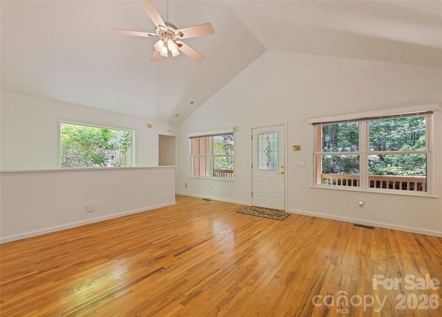 21 Winterview Trail, Hendersonville, NC 28739