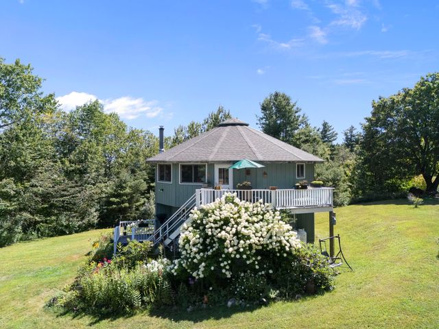 1192 Chapel Hill Road, Whitingham, VT 05361
