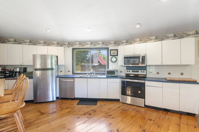 1192 Chapel Hill Road, Whitingham, VT 05361