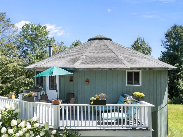 1192 Chapel Hill Road, Whitingham, VT 05361