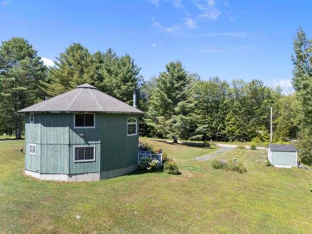 1192 Chapel Hill Road, Whitingham, VT 05361