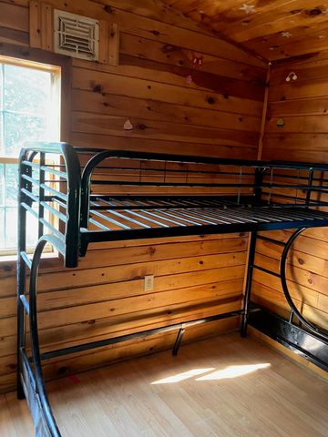 3801 Young Road, Salem, AR 72576