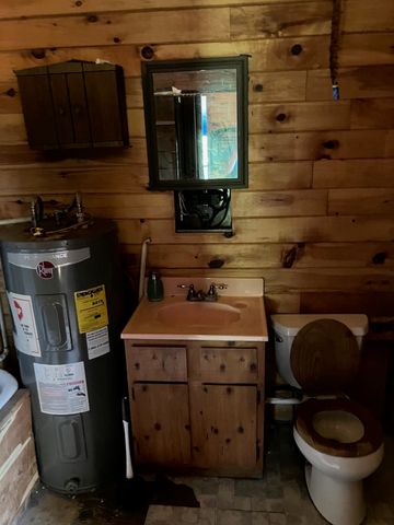 3801 Young Road, Salem, AR 72576