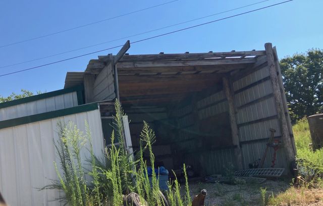 3801 Young Road, Salem, AR 72576