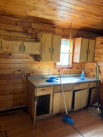 3801 Young Road, Salem, AR 72576