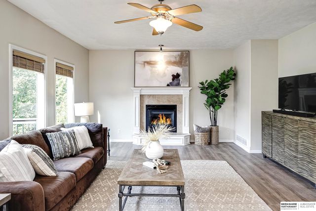 17229 Seward Street, Omaha, NE 68118