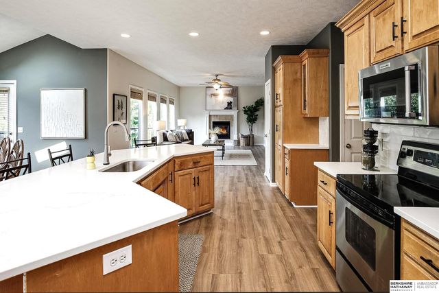 17229 Seward Street, Omaha, NE 68118