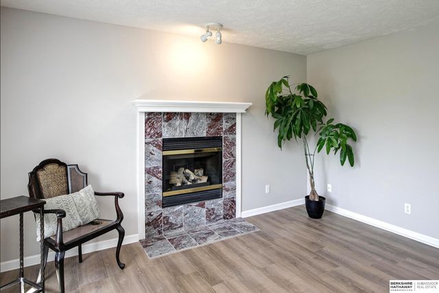 17229 Seward Street, Omaha, NE 68118