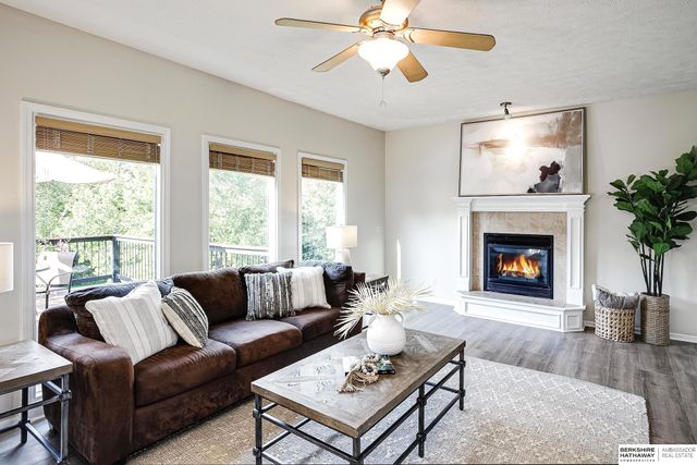 17229 Seward Street, Omaha, NE 68118