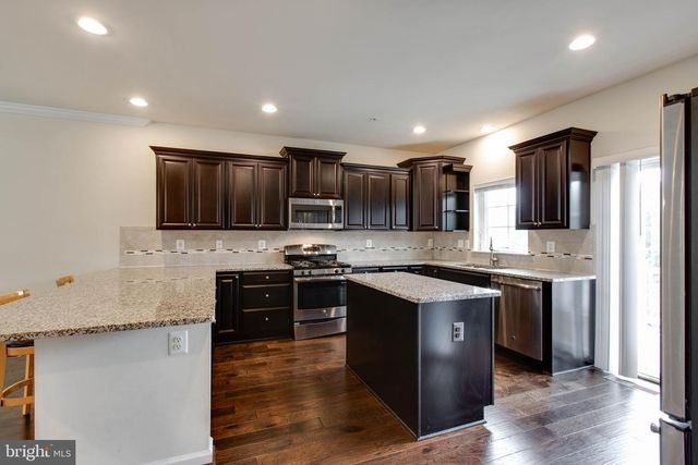 7048 FOXTON WAY, Hanover, MD 21076